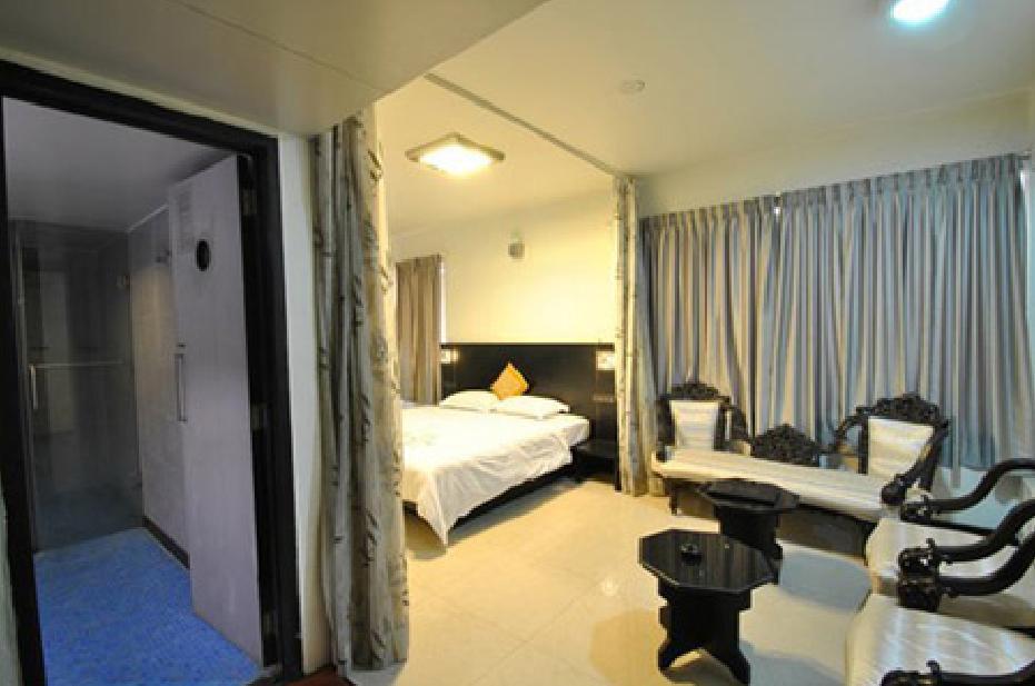 Hotel T.A.P. Gold Crest Bangalore Zimmer foto